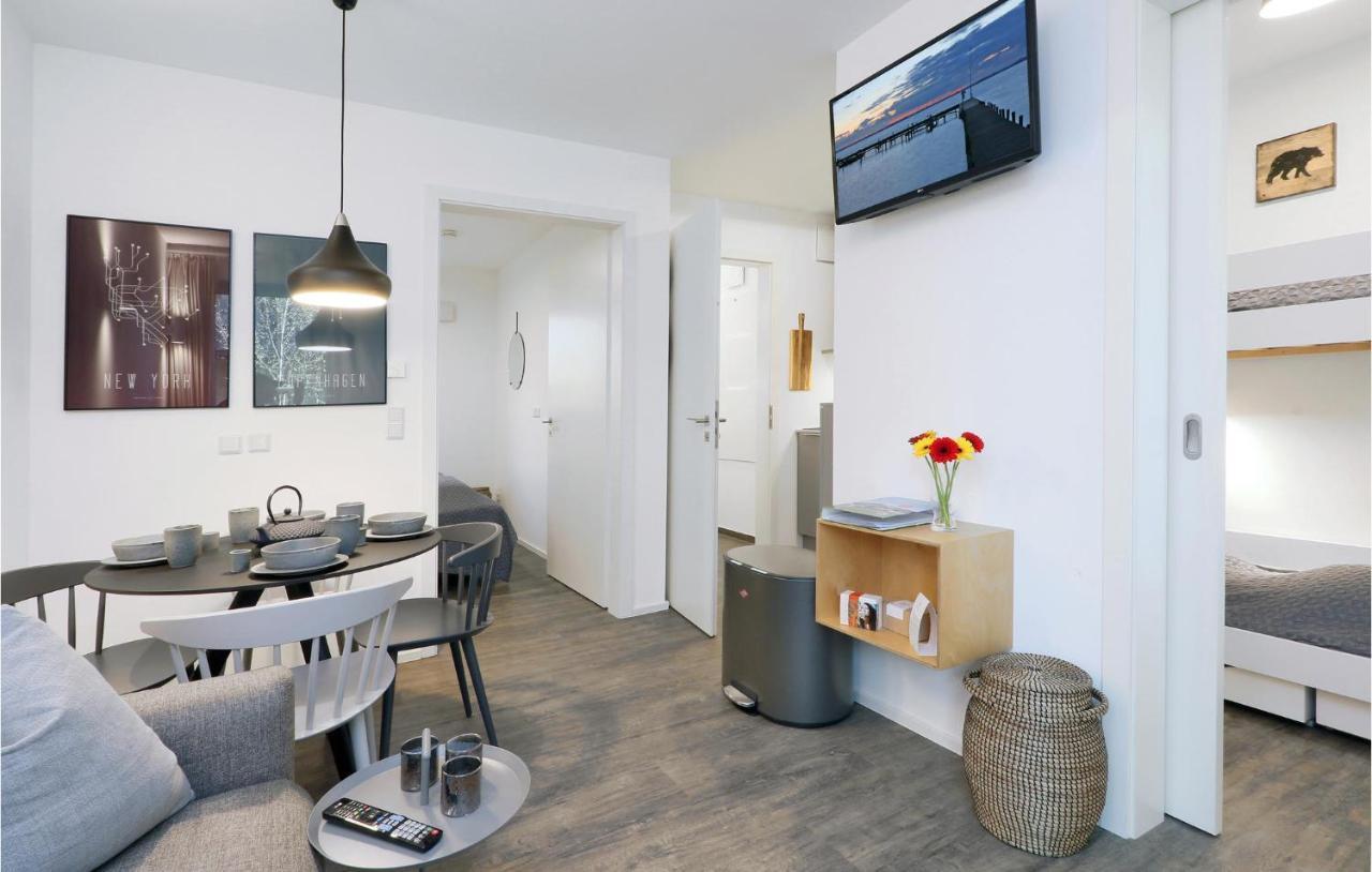 Awesome Apartment In Lembruch-Duemmer See Exteriör bild