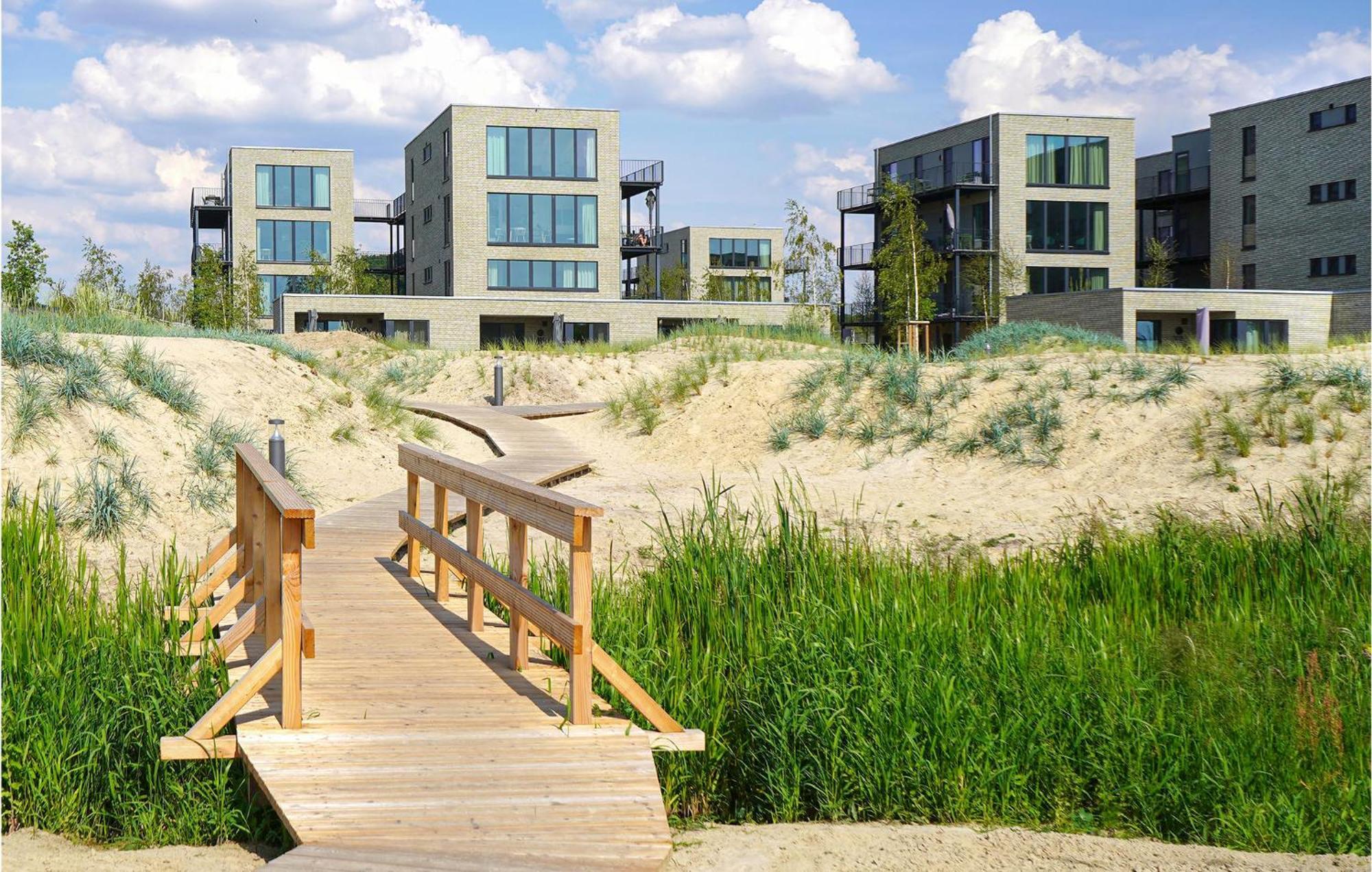 Awesome Apartment In Lembruch-Duemmer See Exteriör bild